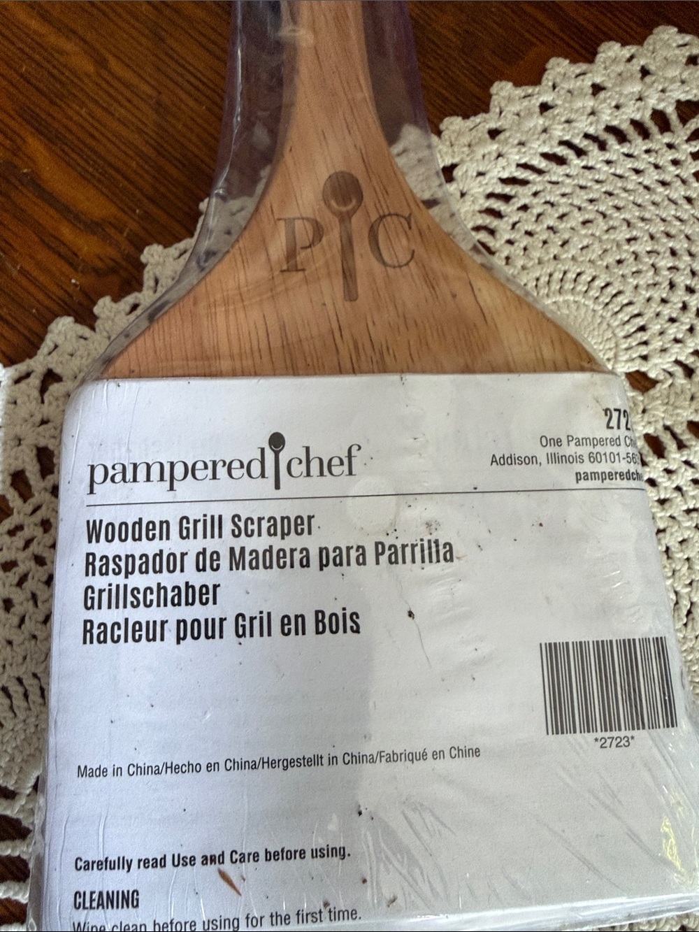 Pampered Chef Natural Wood Grill Scraper - Light Brown